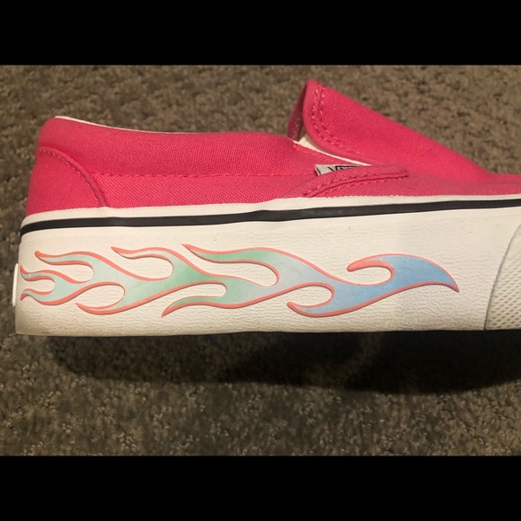 hot pink platform vans